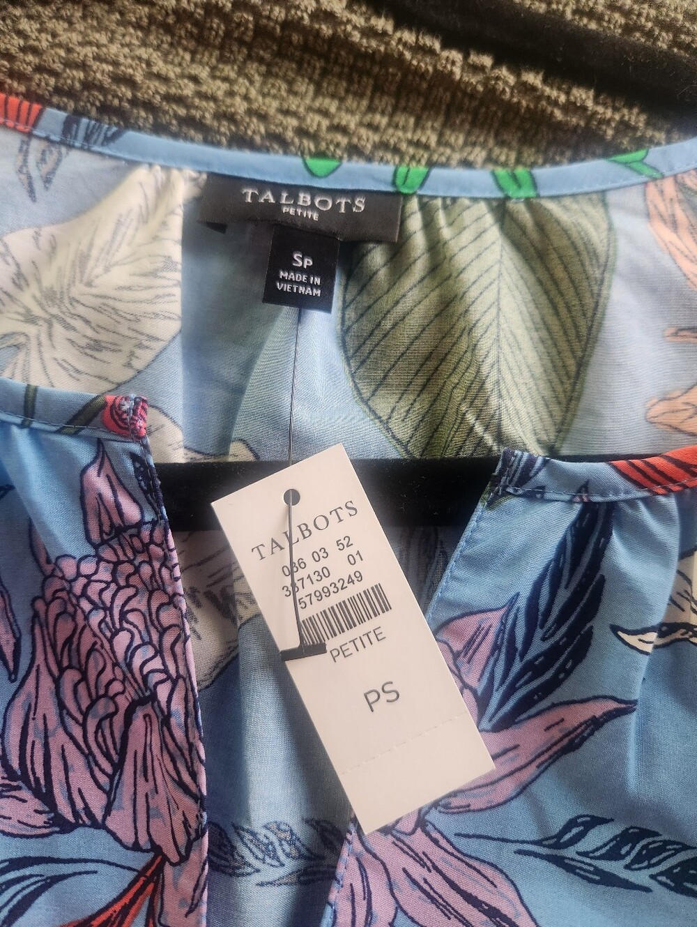 Talbot's NWT Multi-Colored Dress In Floral Print With Ruffle Hem; Petite Small - Picture 8 of 10